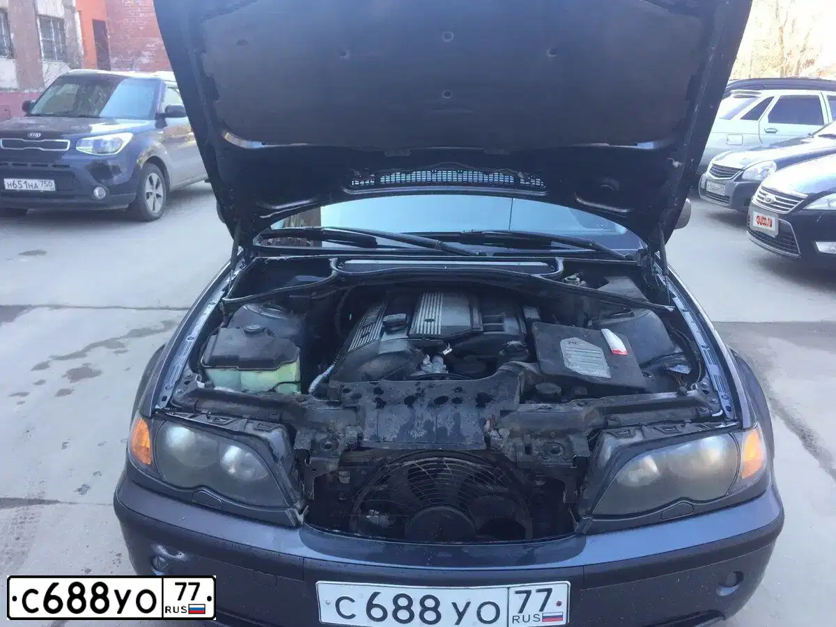 Фото автомобиля BMW SERIE 3, 2002 — госномер Т326ТО71. Цвет: СЕРЫЙ