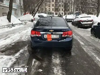 Фото автомобиля LADA 2110, 1998 — госномер У953ХК77. Цвет: ЗЕЛЕНЫЙ ТЕМНЫЙ