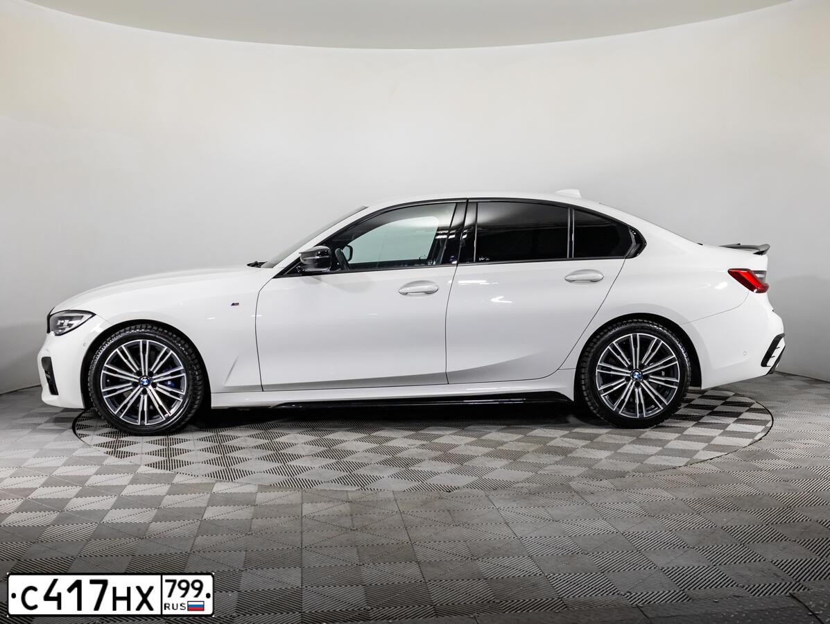 Фото автомобиля BMW 320D, 2019 — госномер Т683МР198. Цвет: Белый