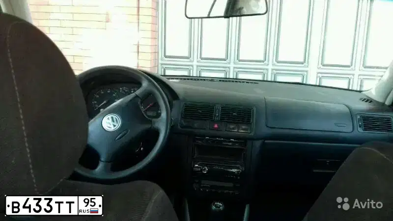 Фото автомобиля VOLKSWAGEN GOLF, 1999 — госномер А824КК07. Цвет: ЧЕРНЫЙ
