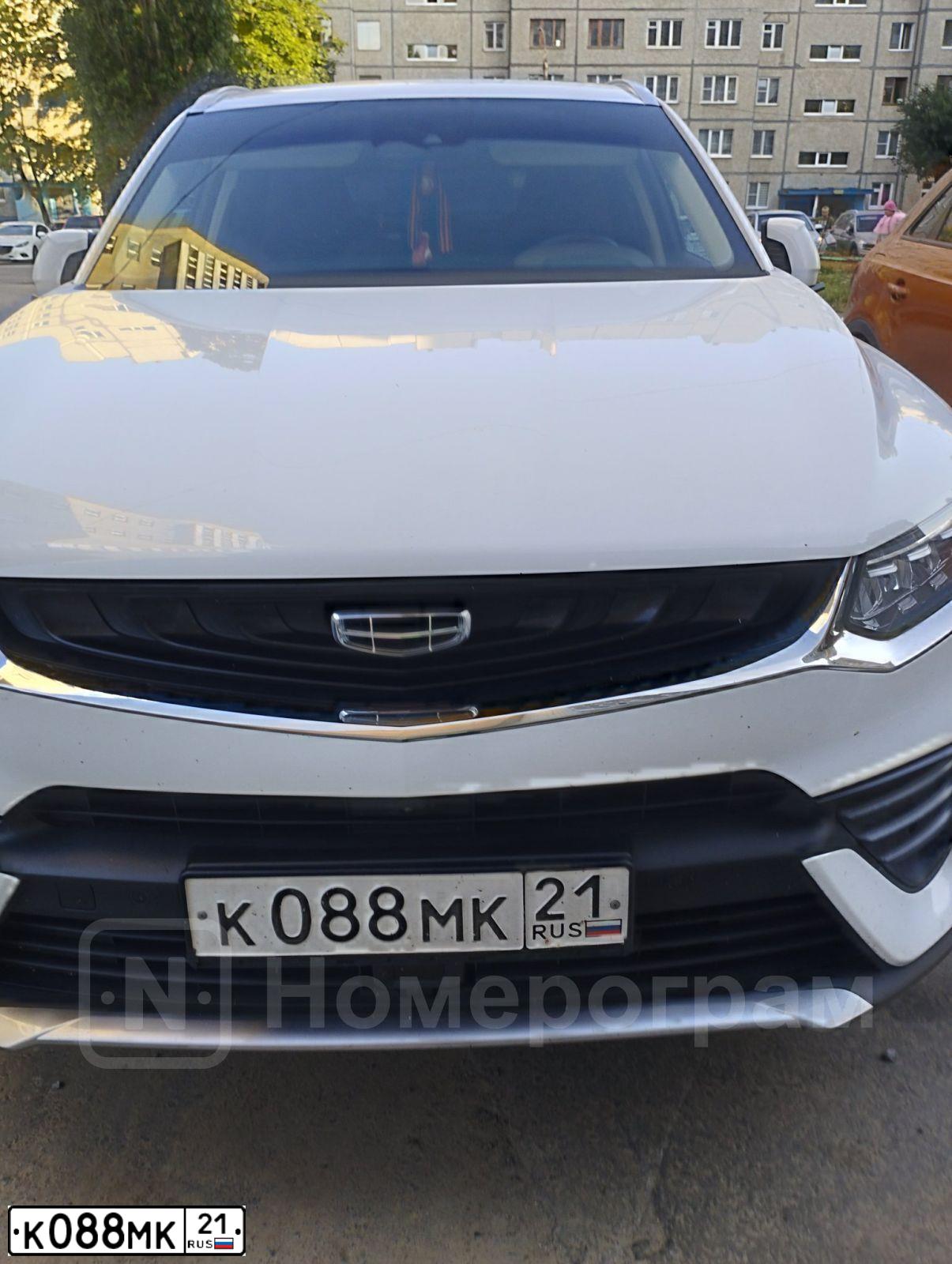 Фото автомобиля GEELY ATLAS, 2019 — госномер К088МК21. Цвет: БЕЖЕВЫЙ