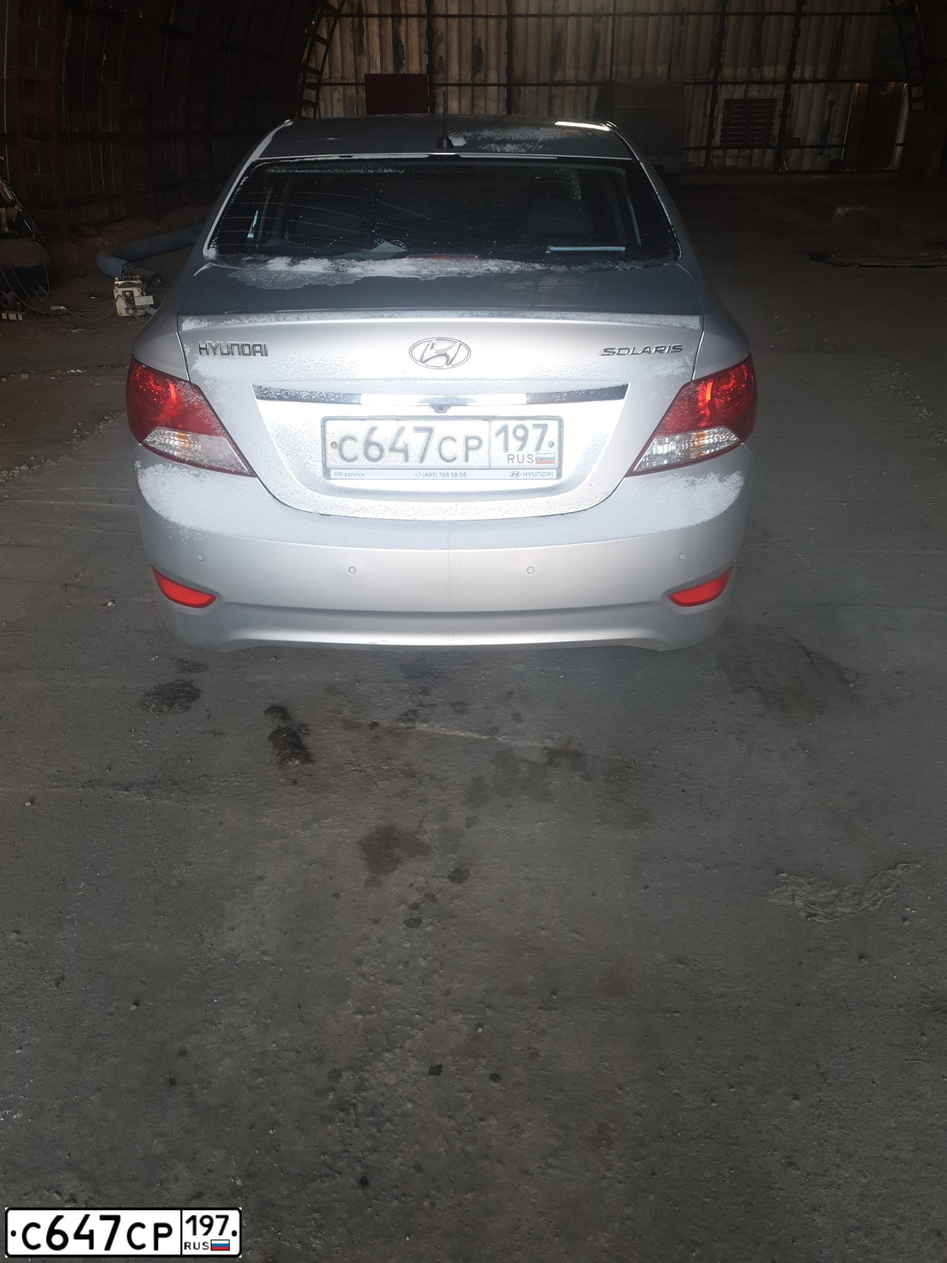 Фото автомобиля HYUNDAI SOLARIS, 2012 — госномер С647СР197. Цвет: СЕРЕБРИСТЫЙ