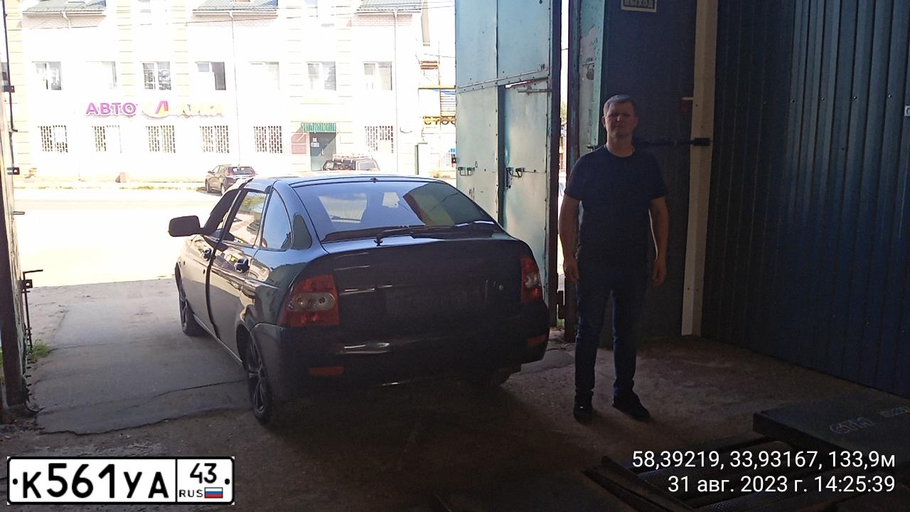 Фото автомобиля LADA PRIORA, 2010 — госномер М386ЕУ35