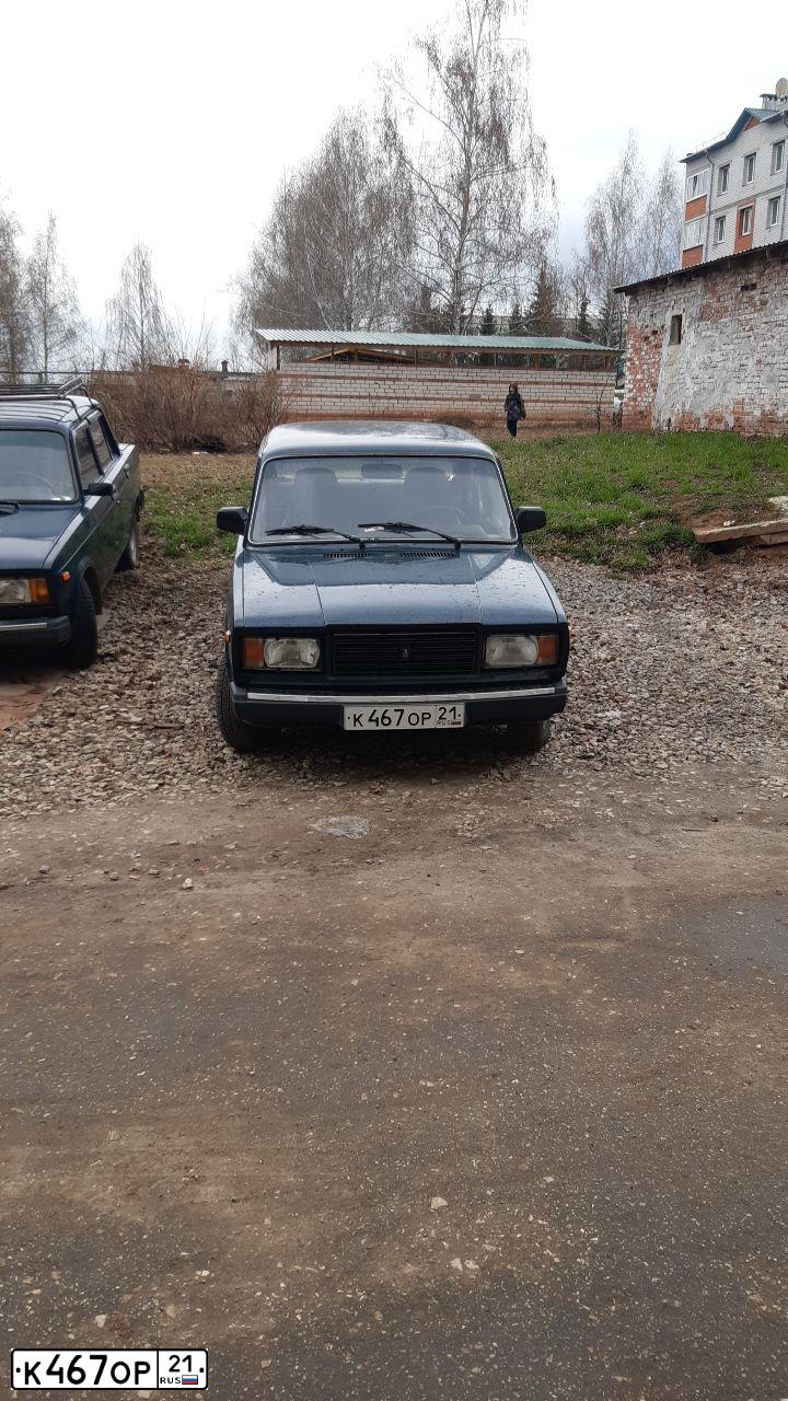 Фото автомобиля LADA 2107 LADA, 2008 — госномер К467ОР21. Цвет: Темно-зеленый