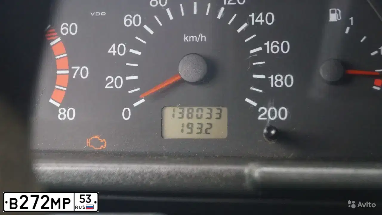 Фото автомобиля LADA 2110 LADA, 2003 — госномер Т884ОУ60. Цвет: Темно-зеленый