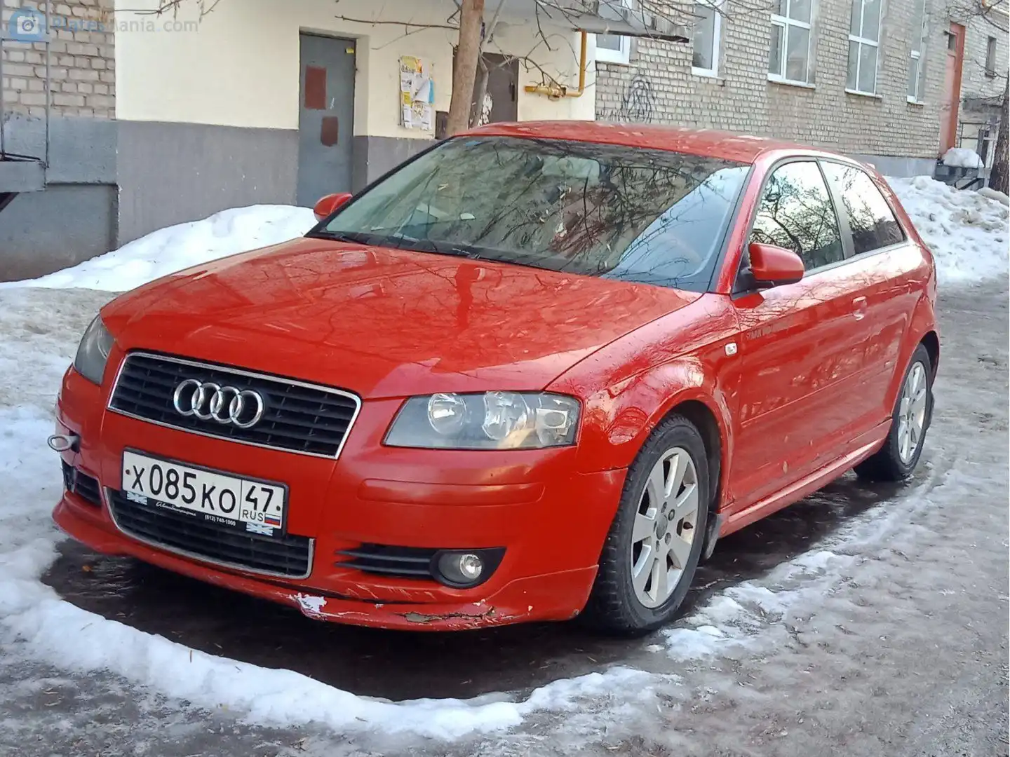 Фото автомобиля AUDI A3, 2003 — госномер В029ЕТ702. Цвет: Красный