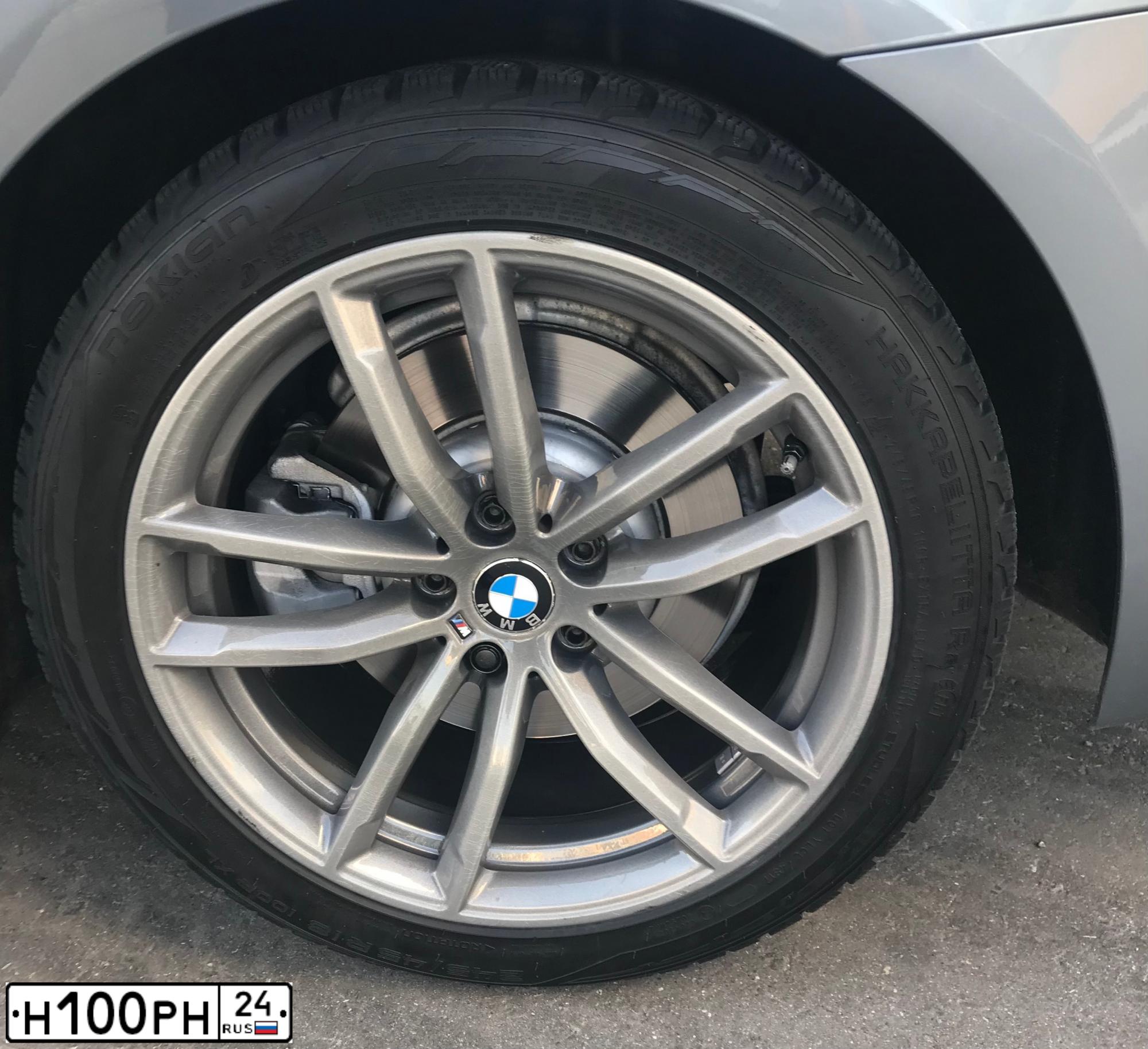 Фото автомобиля BMW X6, 2010 — госномер У005МВ24. Цвет: ЧЕРНЫЙ