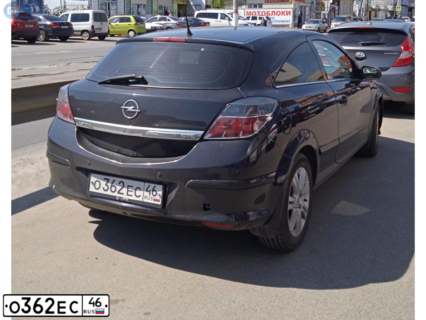 Фото автомобиля OPEL ASTRA, 2007 — госномер М545СЕ67. Цвет: ЧЕРНЫЙ