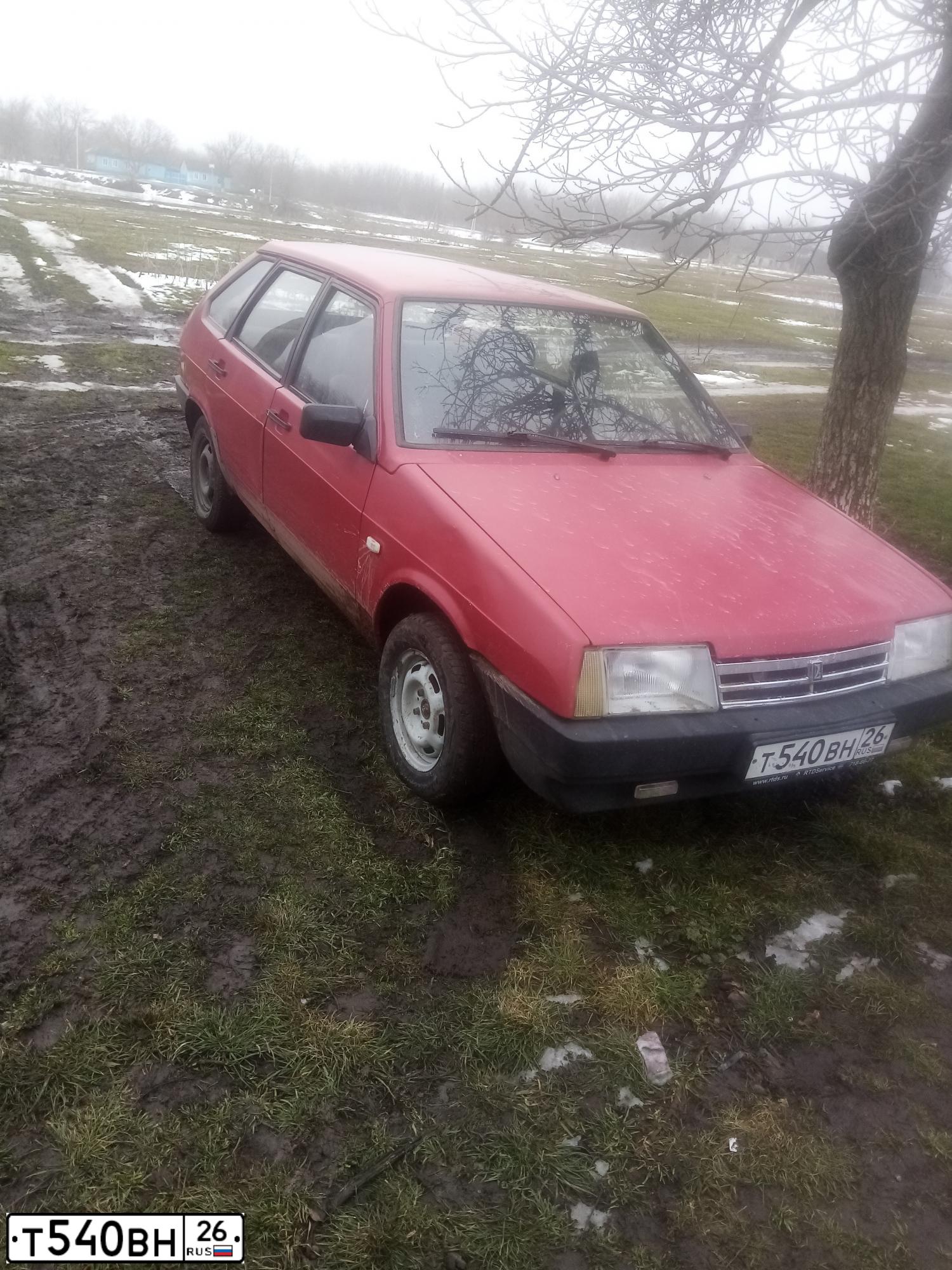 Фото автомобиля LADA 2109 SAMARA, 1996 — госномер Т540ВН26. Цвет: Красный