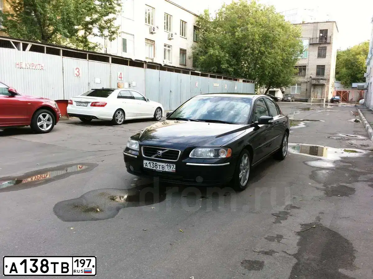 Фото автомобиля VOLVO S60, 2008 — госномер А138ТВ197. Цвет: ЧЕРНЫЙ