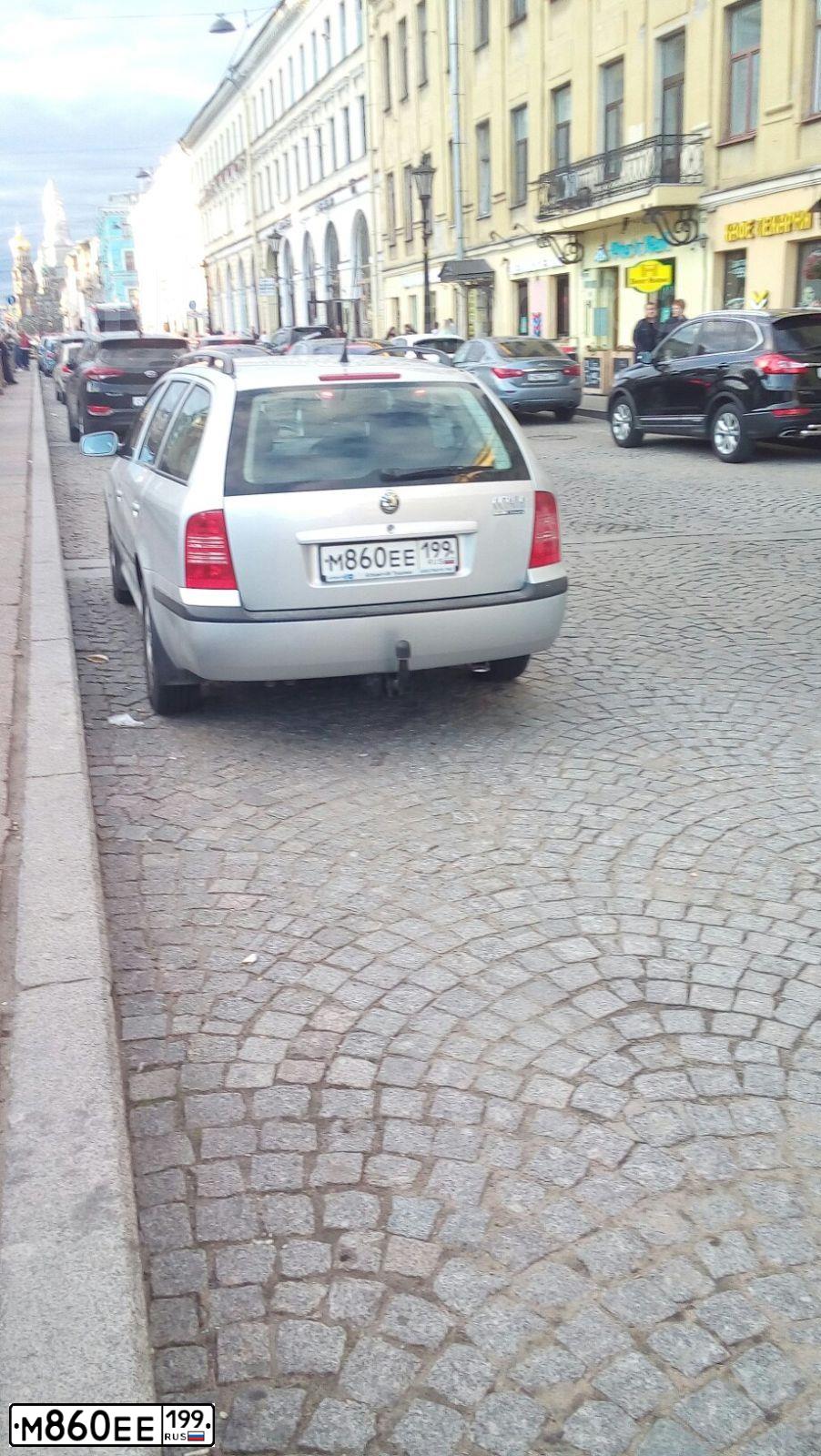 Фото автомобиля SKODA OCTAVIA, 2008 — госномер М860ЕЕ199. Цвет: СЕРЕБРИСТЫЙ