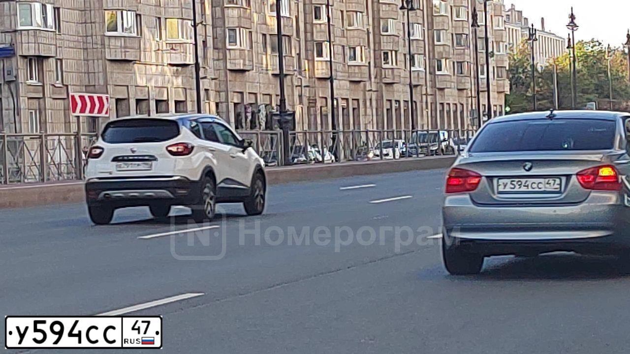 Фото автомобиля BMW SERIE 3, 2006 — госномер Е236АО147. Цвет: СЕРО-ГОЛУБОЙ