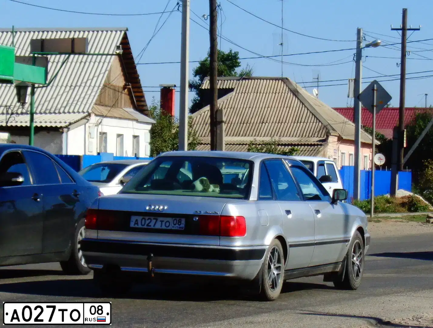 Фото автомобиля AUDI 80, 1992 — госномер К948СТ134. Цвет: СЕРЕБРИСТЫЙ