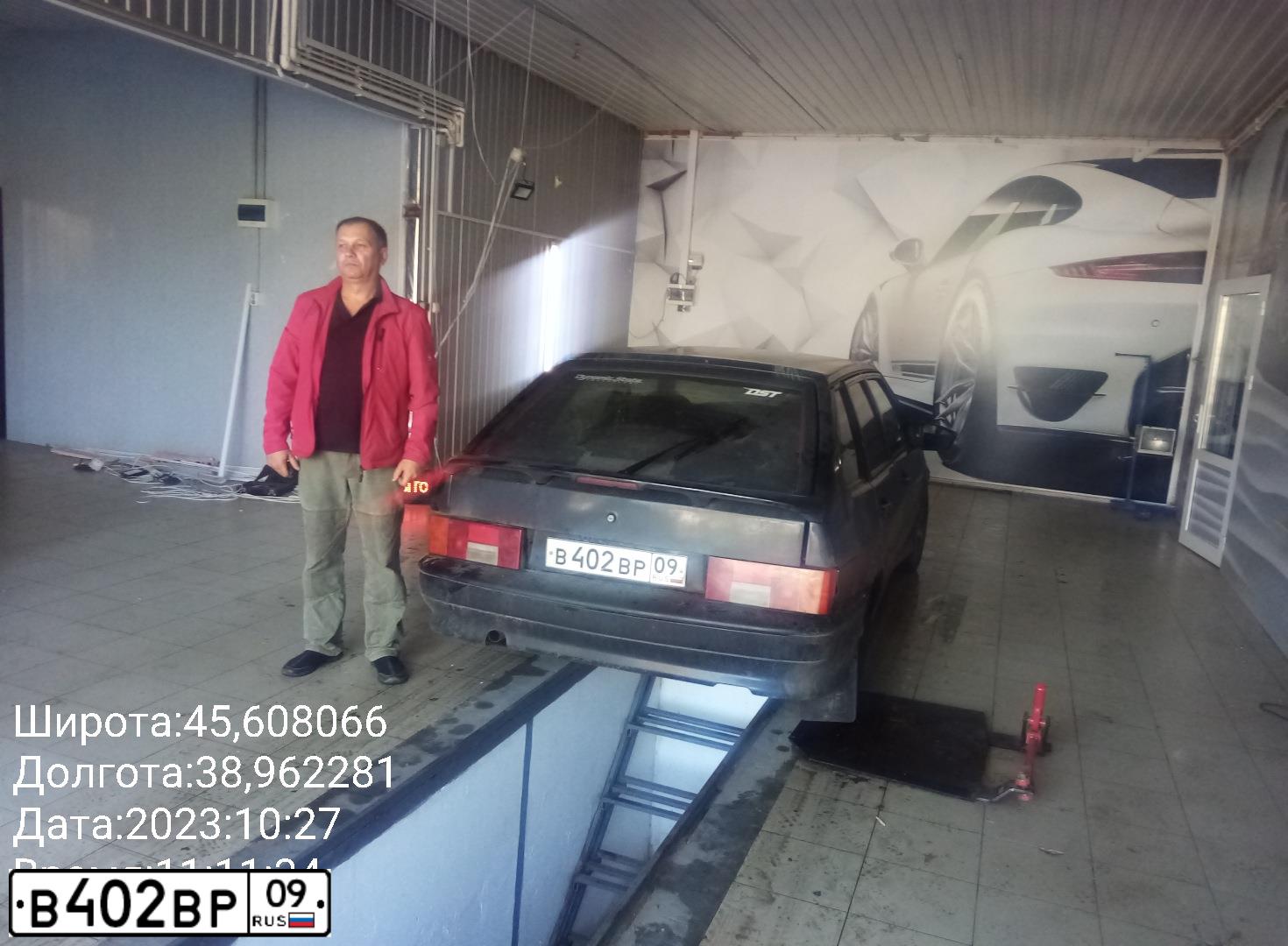 Фото автомобиля LADA 2114 SAMARA, 2006 — госномер У894ТН193. Цвет: ГРАФИТОВЫЙ МЕТАЛЛИК