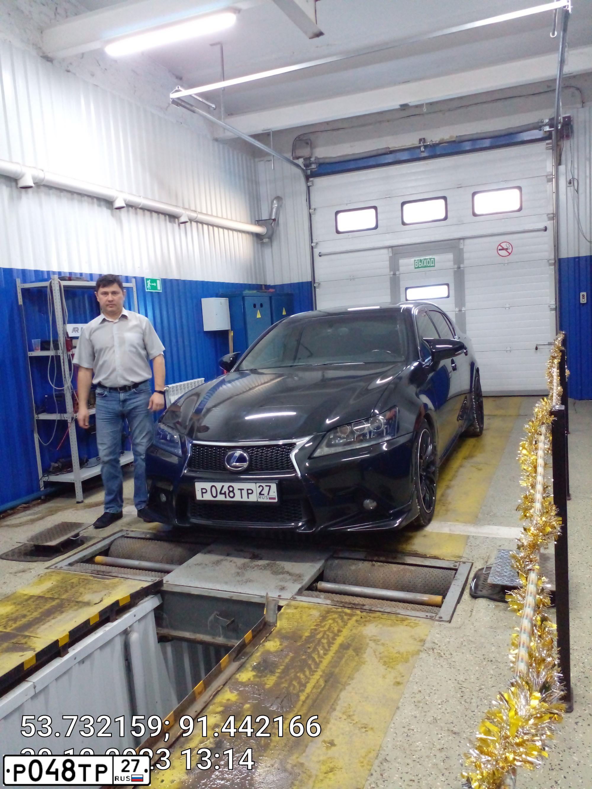 Фото автомобиля LEXUS GS, 2012 — госномер С666ЕВ27. Цвет: ЧЕРНЫЙ