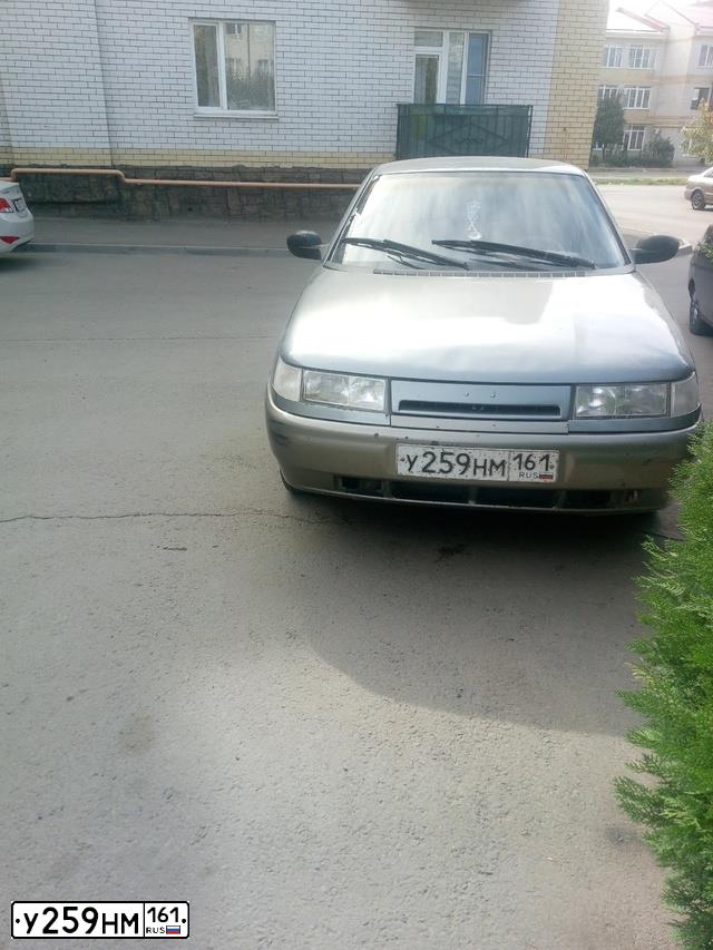 Фото автомобиля LADA 2110, 2001 — госномер У259НМ161. Цвет: светло серо-зеленый металлик