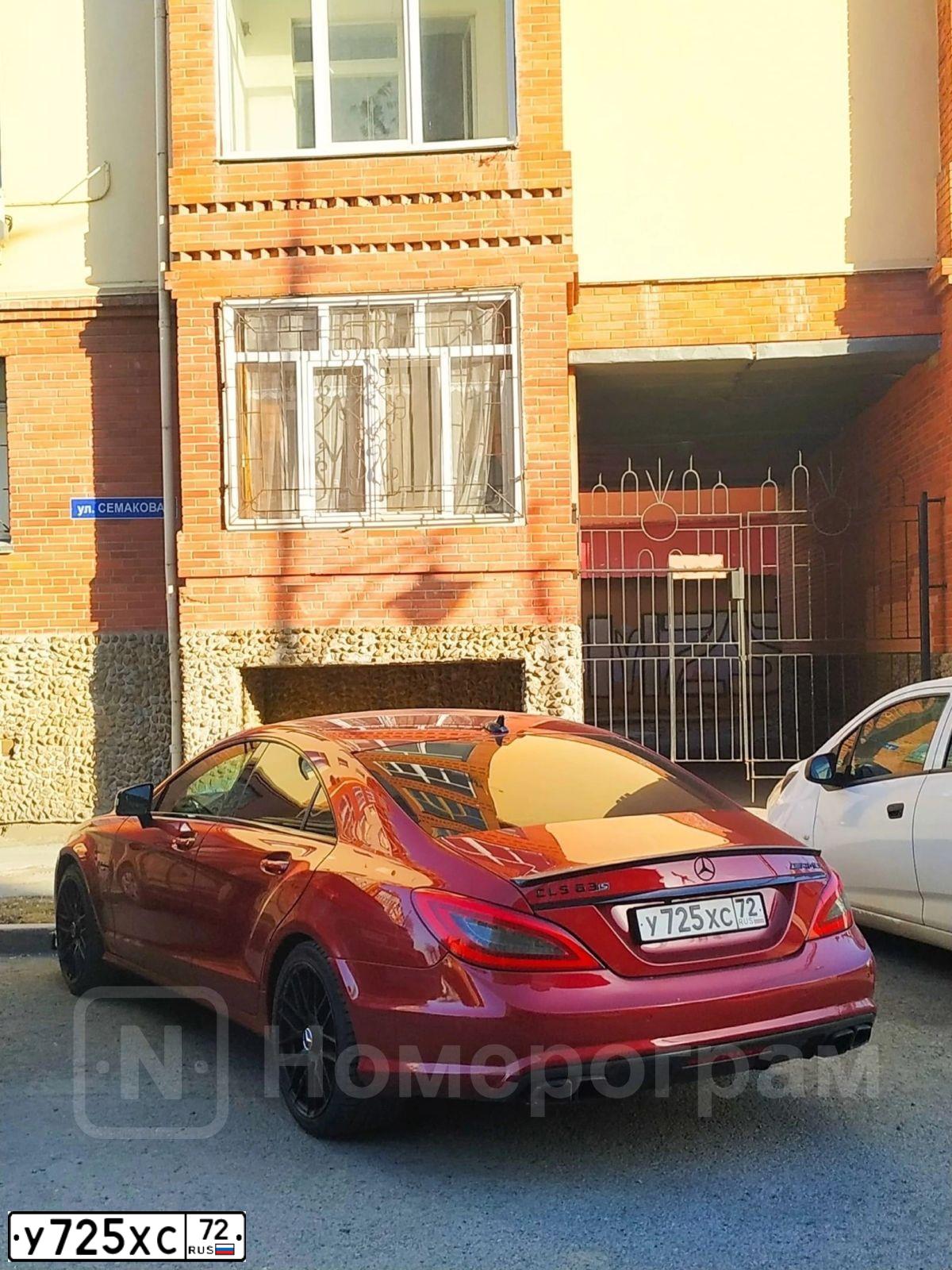 Фото автомобиля MERCEDES CLS-KLASSE, 2013 — госномер М063СН777. Цвет: Красный