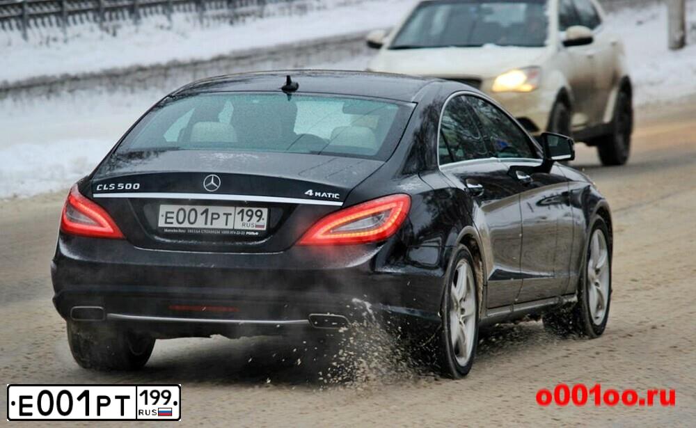 Фото автомобиля MERCEDES E-KLASSE, 2000 — госномер Е001РТ199. Цвет: СИНИЙ ТЕМНЫЙ
