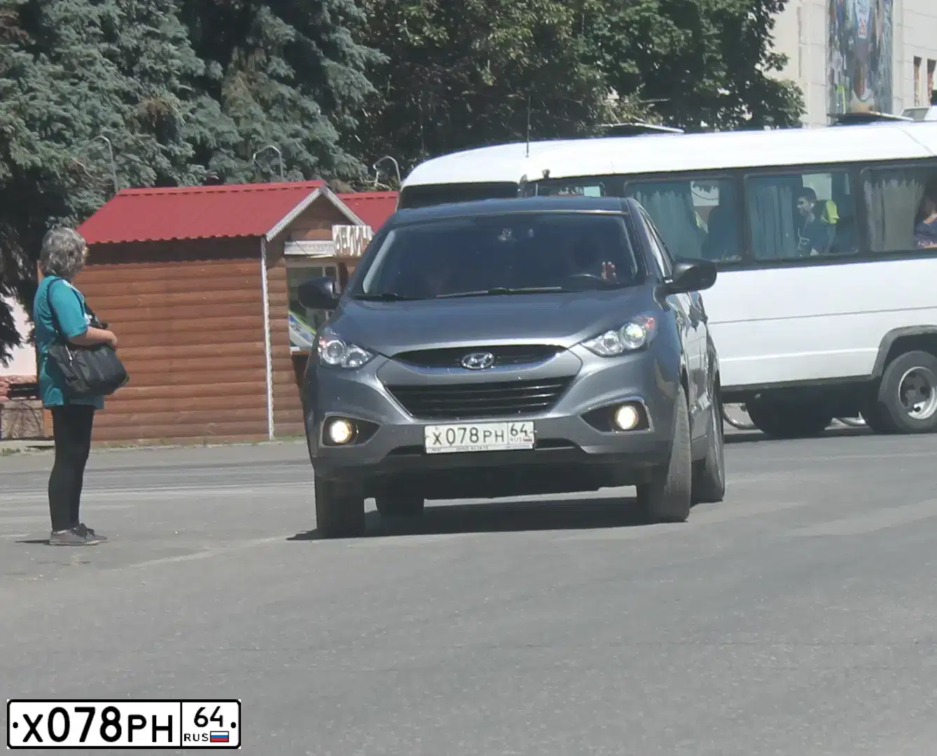 Фото автомобиля HYUNDAI IX35, 2011 — госномер М177СМ750. Цвет: Серый