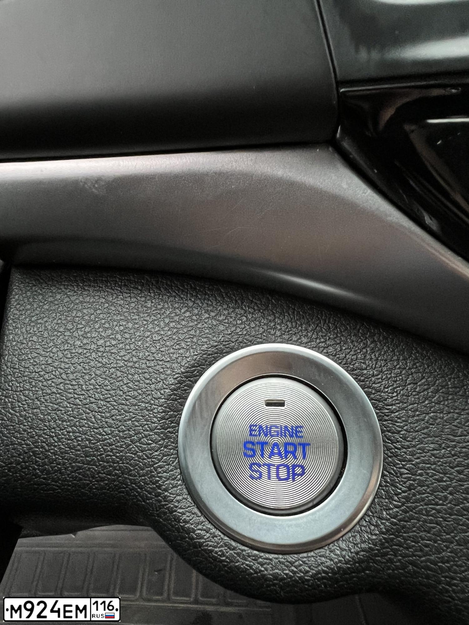 Фото автомобиля OPEL CORSA, 2008 — госномер М924ЕМ116. Цвет: ЧЕРНЫЙ