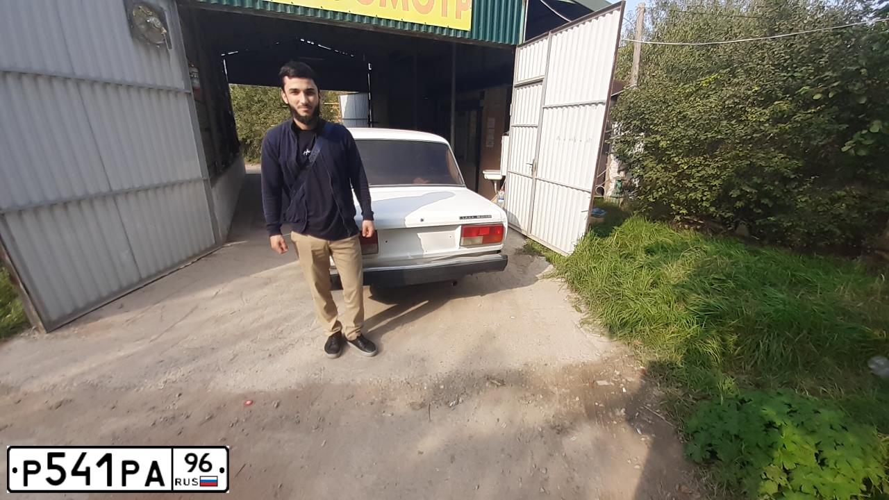 Фото автомобиля VAZ 2107 LADA, 2003 — госномер В526НА05