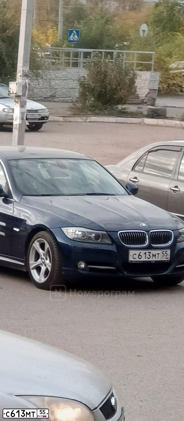 Фото автомобиля BMW SERIE 3, 2012 — госномер С613МТ55. Цвет: СИНИЙ