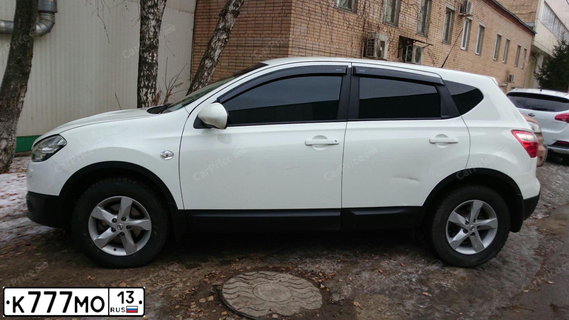 Фото автомобиля NISSAN QASHQAI, 2013 — госномер К777МО13. Цвет: Белый