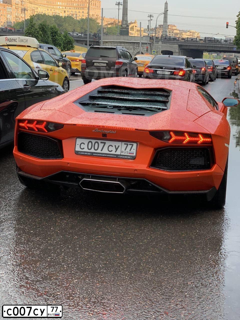 Фото автомобиля LAMBORGHINI I AVENTADOR, 2014 — госномер М916НЕ797. Цвет: Оранжевый