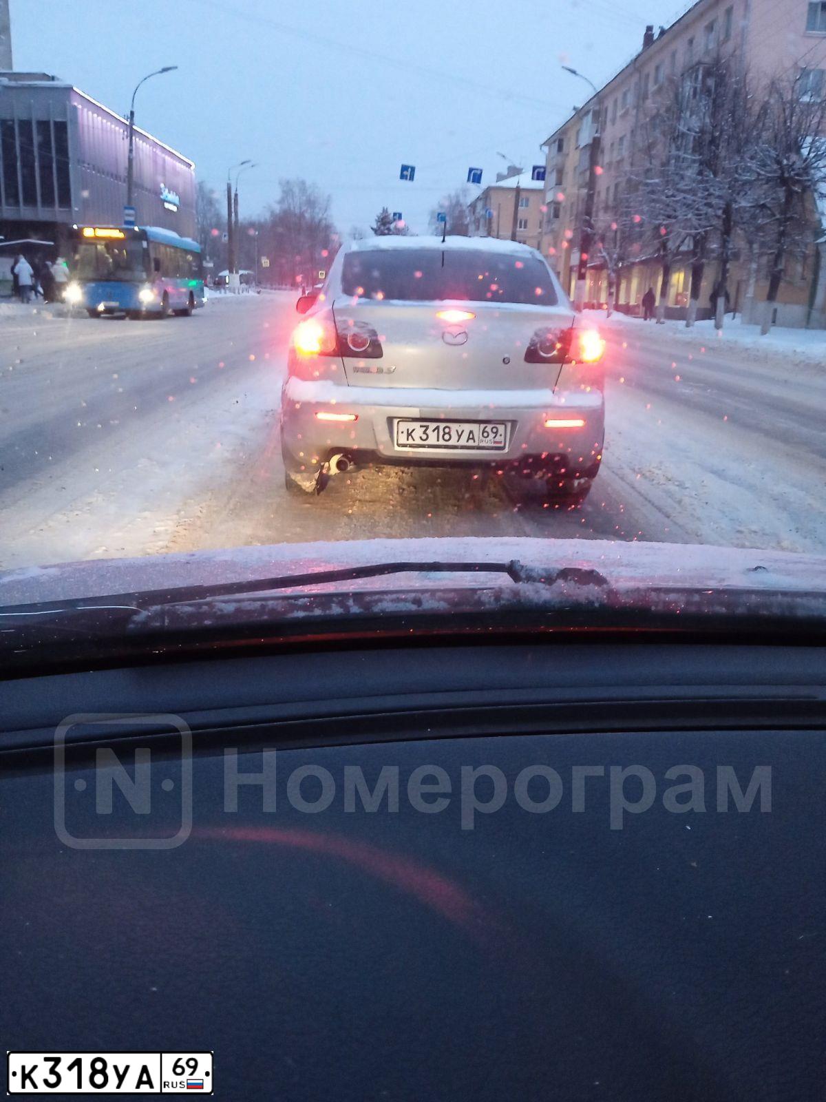 Фото автомобиля MAZDA 3, 2007 — госномер Х777РС69. Цвет: СЕРЕБРИСТЫЙ