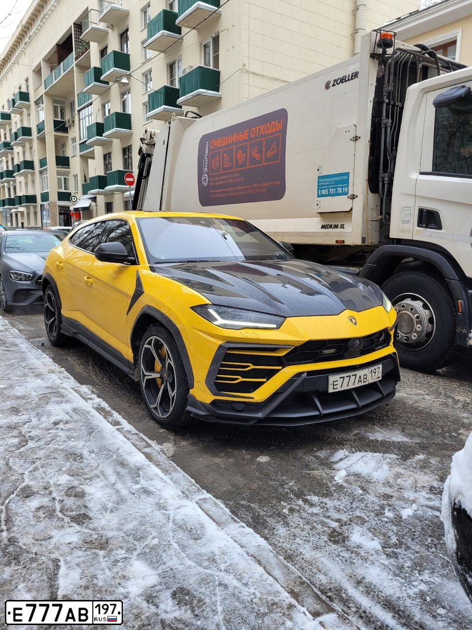 Фото автомобиля LAMBORGHINI URUS, 2019 — госномер Е777АВ197. Цвет: ЖЕЛТЫЙ