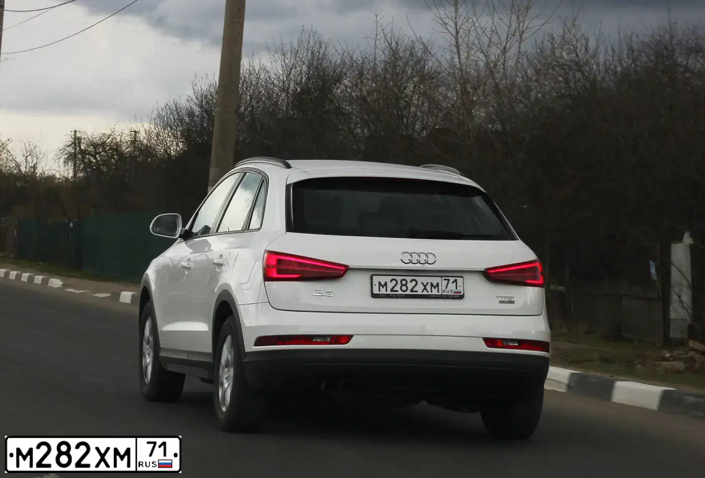 Фото автомобиля AUDI Q3, 2015 — госномер М282ХМ71. Цвет: БЕЛЫЙ