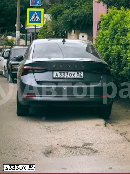 Фото автомобиля SKODA OCTAVIA, 2015 — госномер А333ОХ82. Цвет: Серый