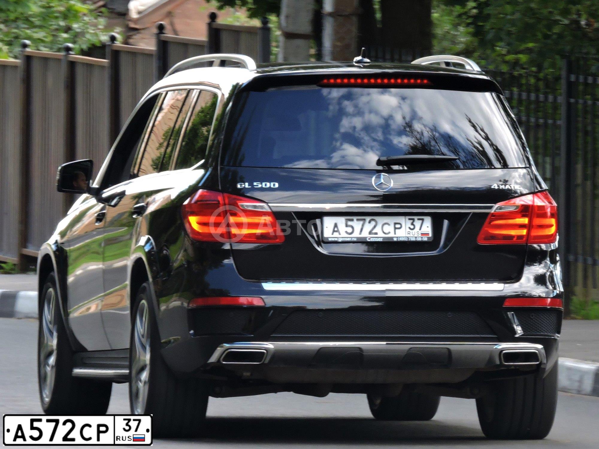 Фото автомобиля MERCEDES GL-KLASSE, 2014 — госномер А572СР37. Цвет: ЧЕРНЫЙ