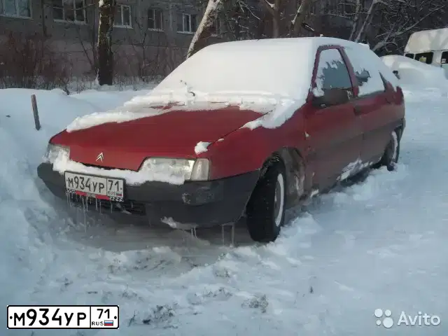 Фото автомобиля СИТРОЕН ZХ, 1992 — госномер А070РС77. Цвет: Красный
