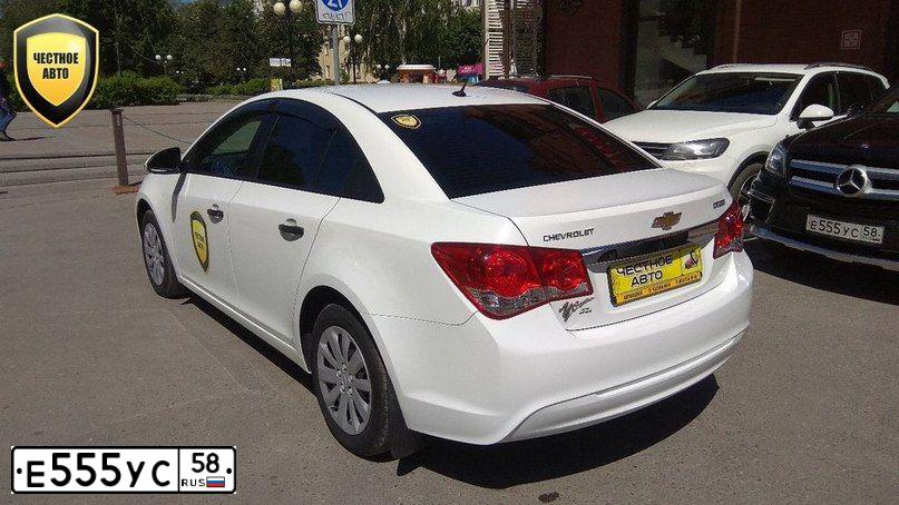 Фото автомобиля CHEVROLET LACETTI, 2011 — госномер Р075ТР58. Цвет: Красный