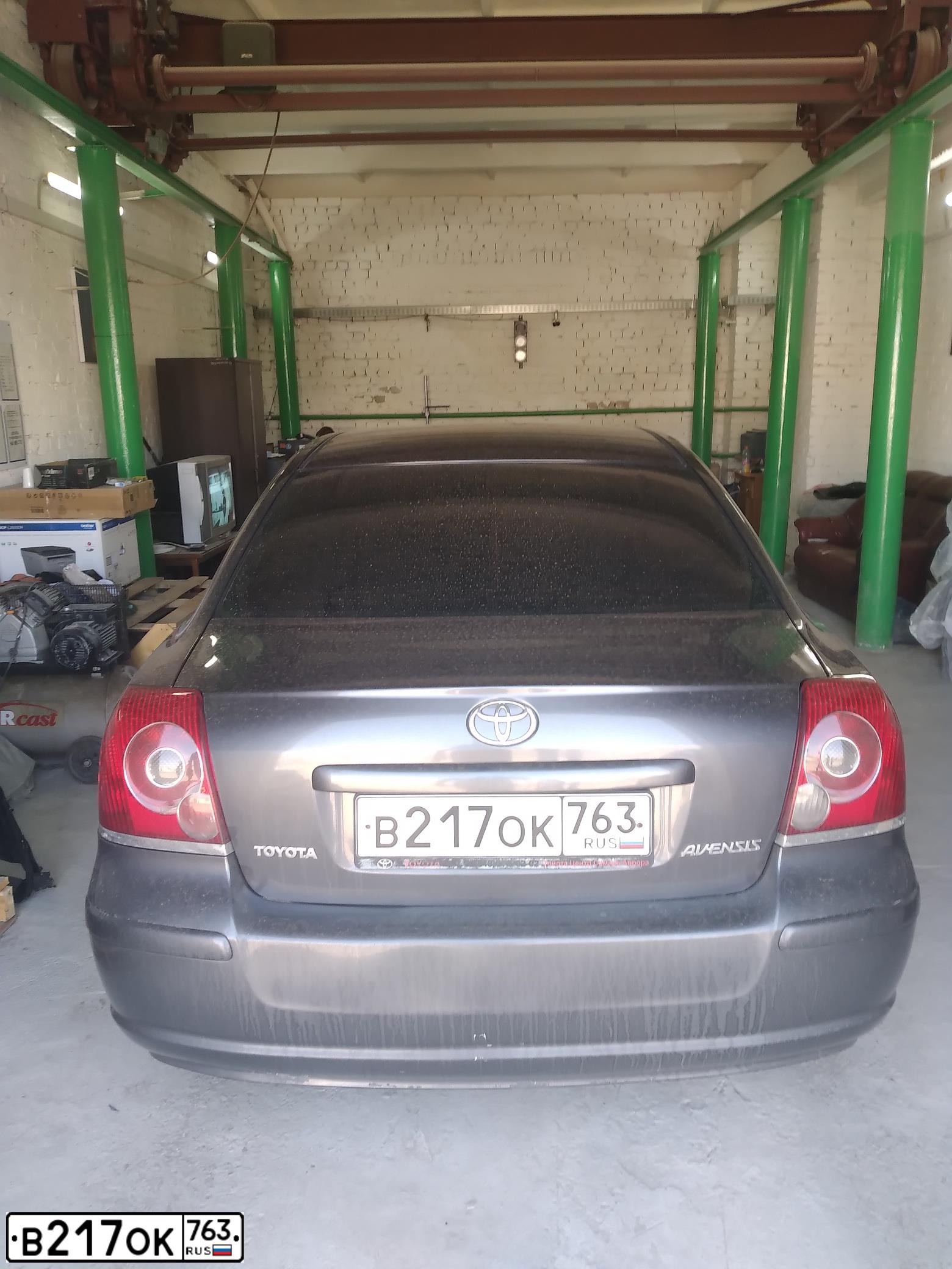 Фото автомобиля TOYOTA AVENSIS, 2007 — госномер М222ОС56. Цвет: СЕРЫЙ