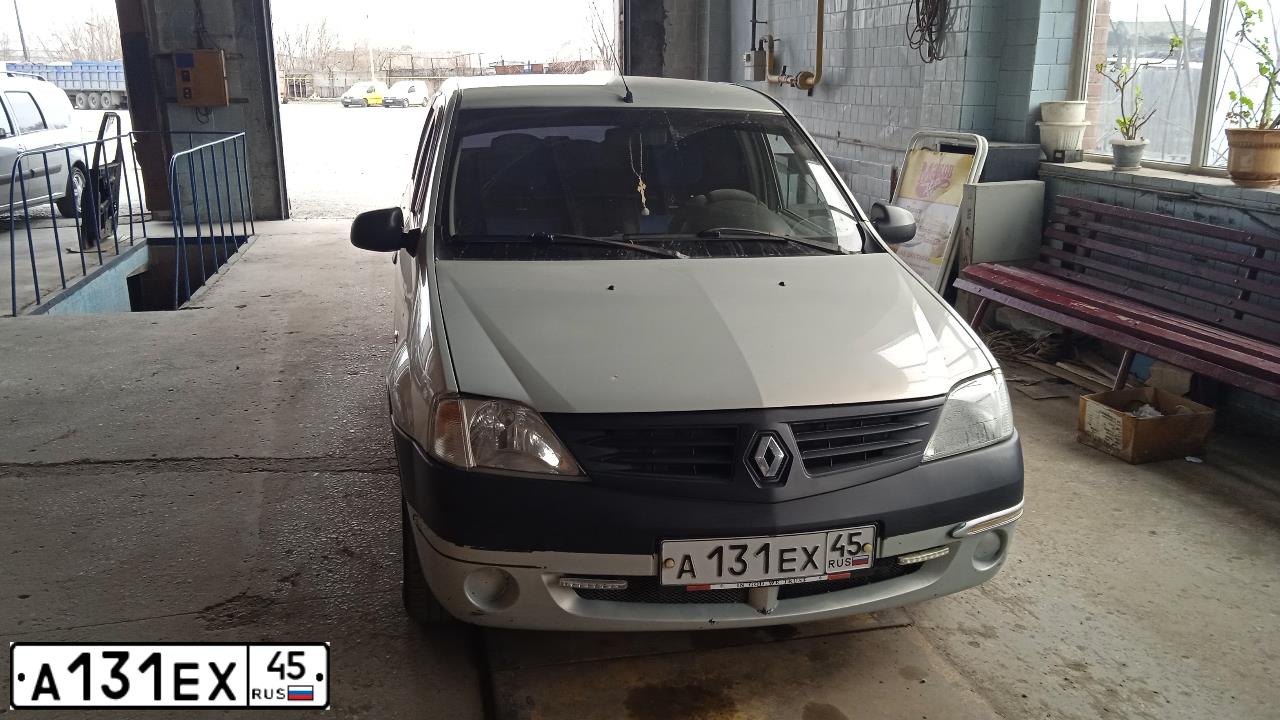 Фото автомобиля RENAULT LOGAN, 2007 — госномер А131ЕХ45. Цвет: СЕРЫЙ