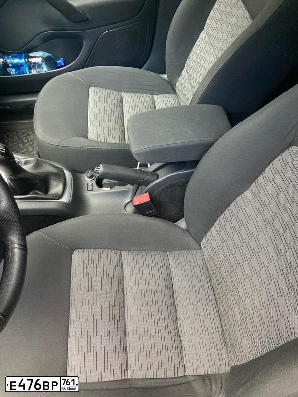 Фото автомобиля SKODA OCTAVIA, 2009 — госномер Е476ВР761. Цвет: СВЕТЛО-СЕРО-ЗЕЛЕНЫЙ
