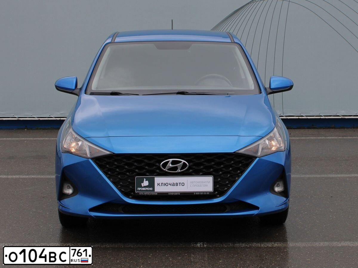 Фото автомобиля HYUNDAI SOLARIS, 2020 — госномер О104ВС761. Цвет: синий