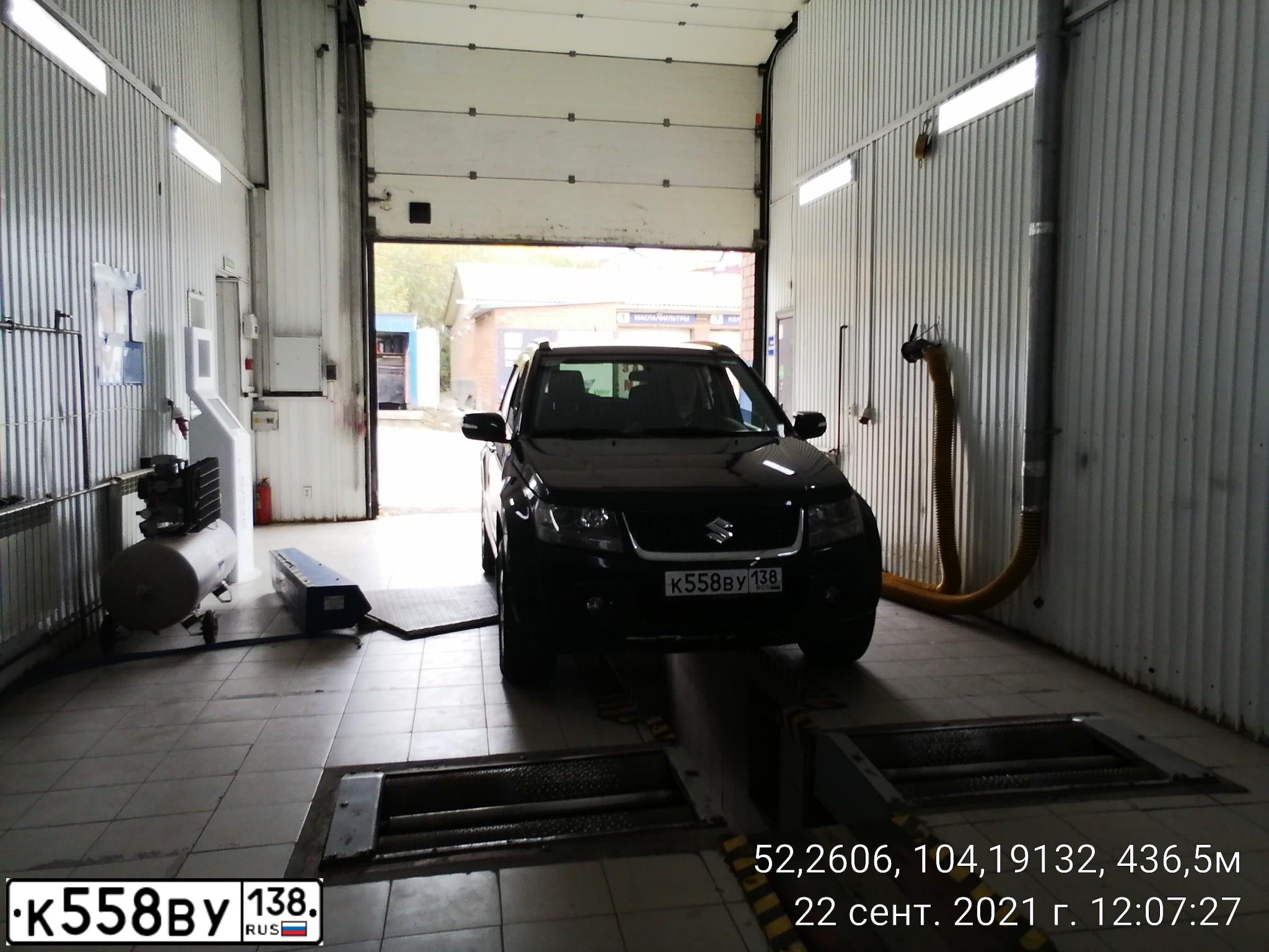 Фото автомобиля SUZUKI GRAND VITARA, 2010 — госномер К558ВУ138. Цвет: ЧЕРНЫЙ