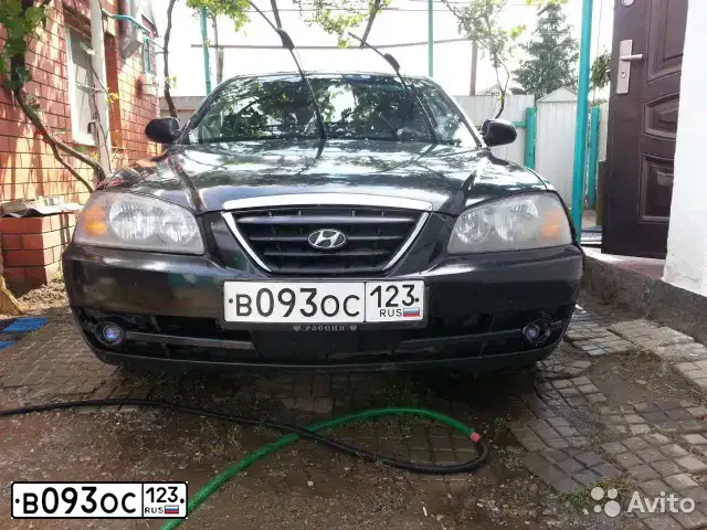 Фото автомобиля HYUNDAI ELANTRA, 2004 — госномер В093ОС123. Цвет: ЧЕРНЫЙ