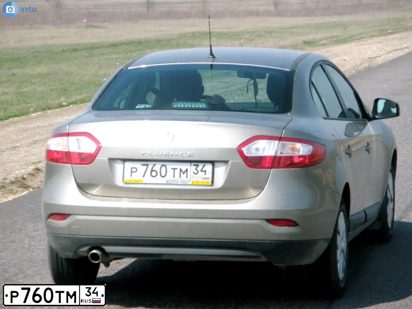 Фото автомобиля RENAULT FLUENCE, 2011 — госномер М284КТ134. Цвет: БЕЖЕВЫЙ