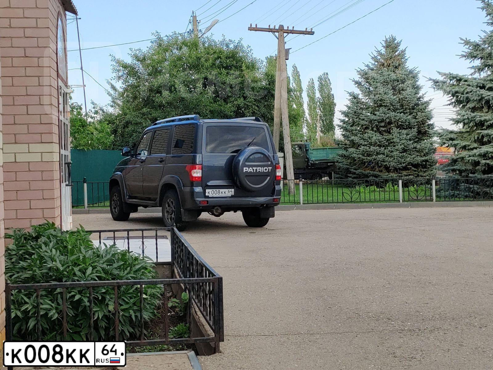 Фото автомобиля UAZ 3163 PATRIOT, 2018 — госномер К045КС164. Цвет: Белый НЕМЕТАЛЛИК