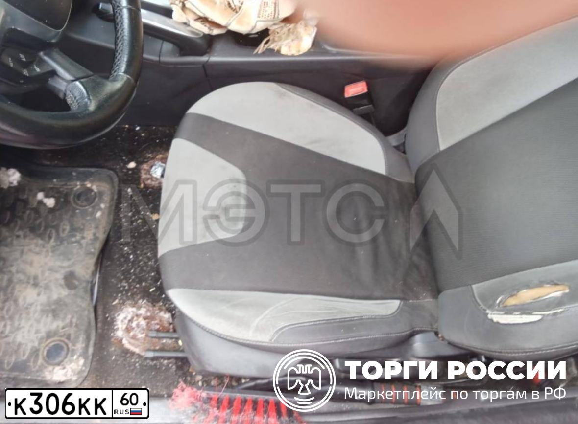 Фото автомобиля FORD FOCUS, 2013 — госномер К306КК60. Цвет: КРАСНЫЙ