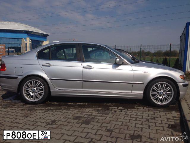 Фото автомобиля BMW SERIE 3, 2000 — госномер Р808ОЕ39. Цвет: Серебристый