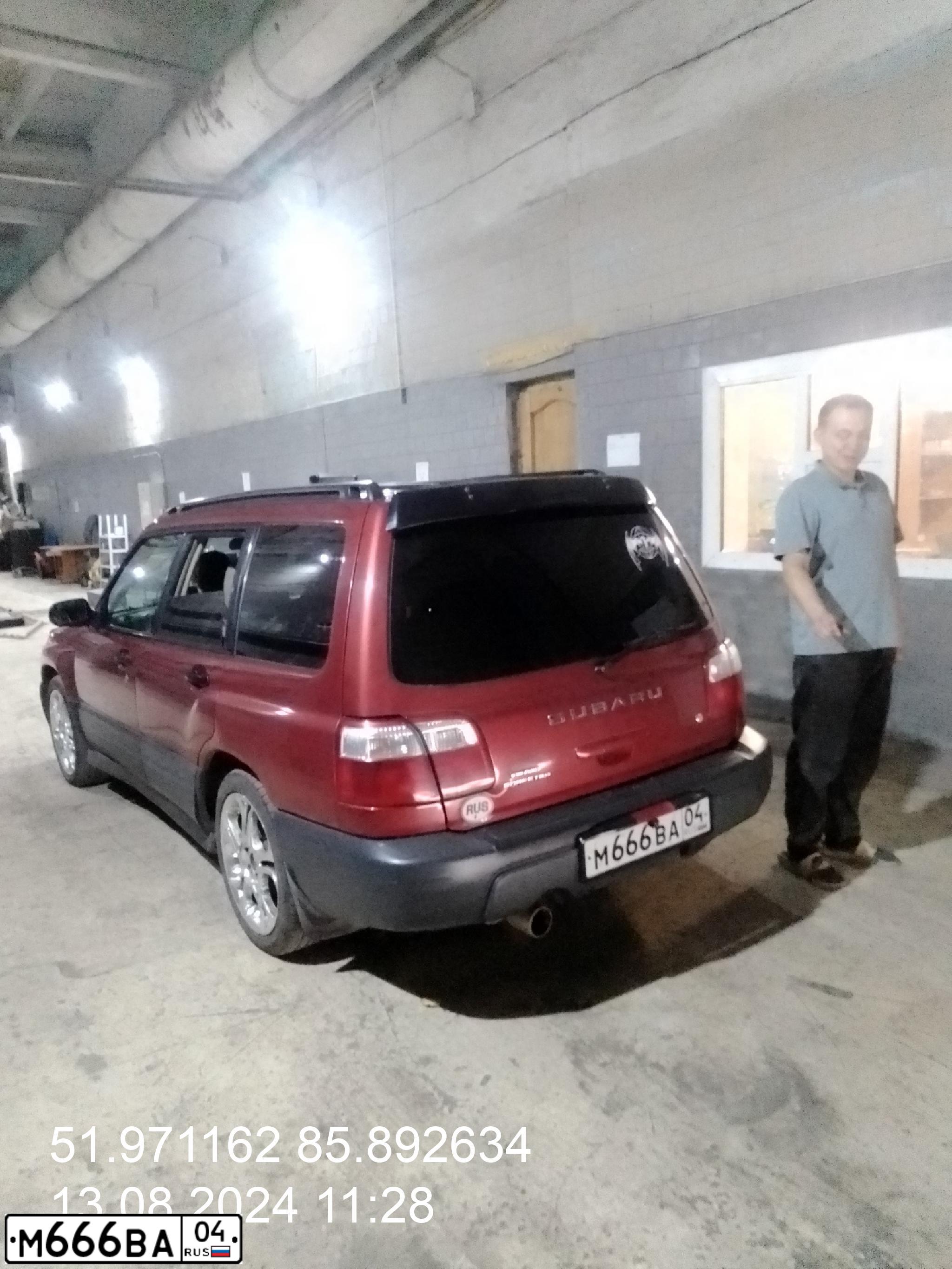 Фото автомобиля SUBARU FORESTER, 2000 — госномер М666ВА04. Цвет: ВИШНЕВЫЙ