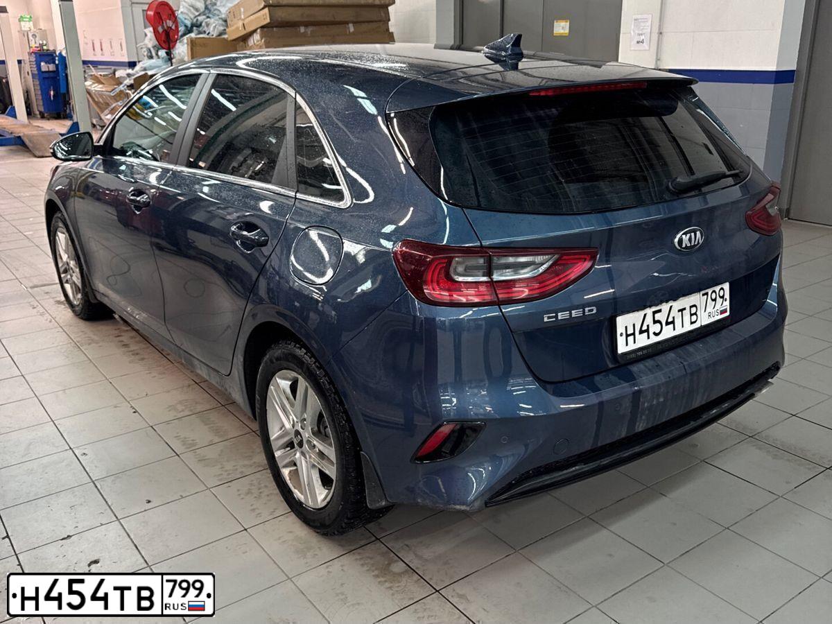 Фото автомобиля KIA CEE'D, 2020 — госномер Н454ТВ799. Цвет: ТЕМНО-СИНИЙ