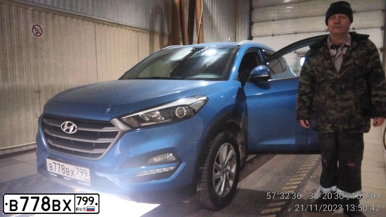 Фото автомобиля HYUNDAI TUCSON, 2018 — госномер В778ВХ799. Цвет: ГОЛУБОЙ