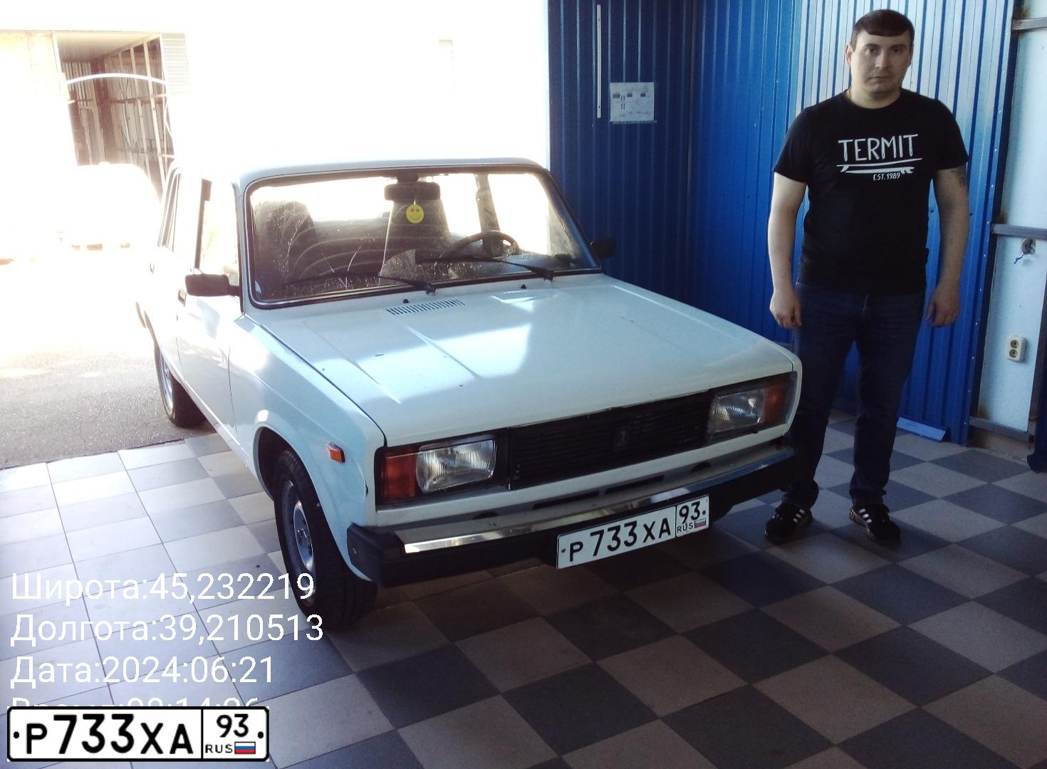 Фото автомобиля LADA 2105, 2009 — госномер Р733ХА93. Цвет: ЯРКО-БЕЛЫЙ