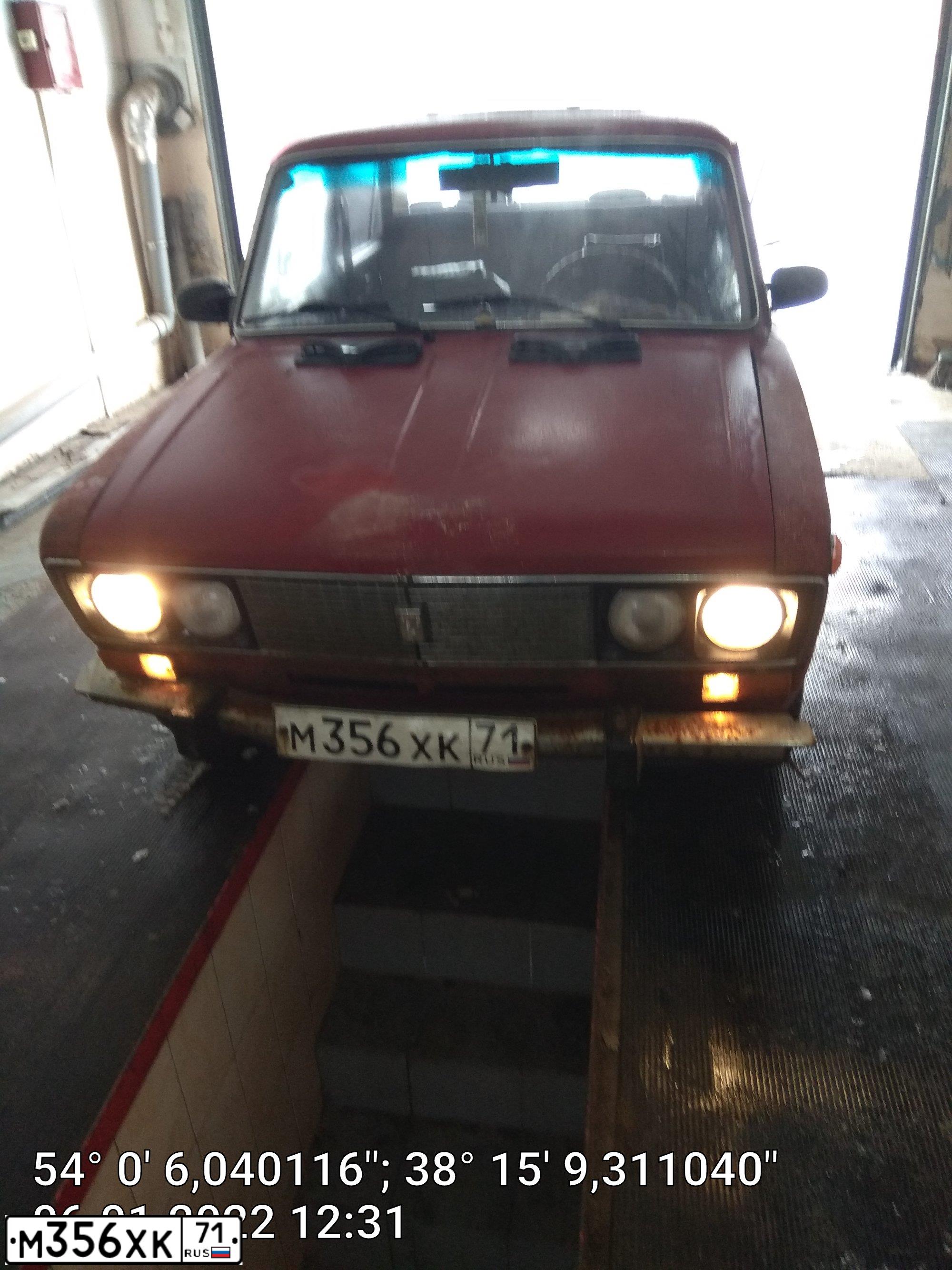 Фото автомобиля LADA 2106, 1984 — госномер М356ХК71. Цвет: КРАСНЫЙ ЧЕРНЫЙ